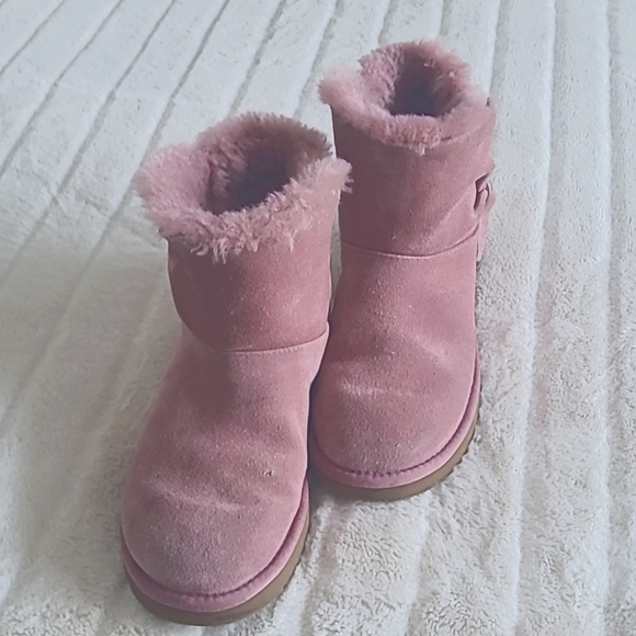 Ugg Boots Size 7 - Picture 1 of 4